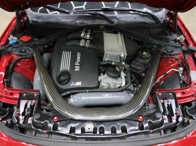  BMW M4 2020 Красный