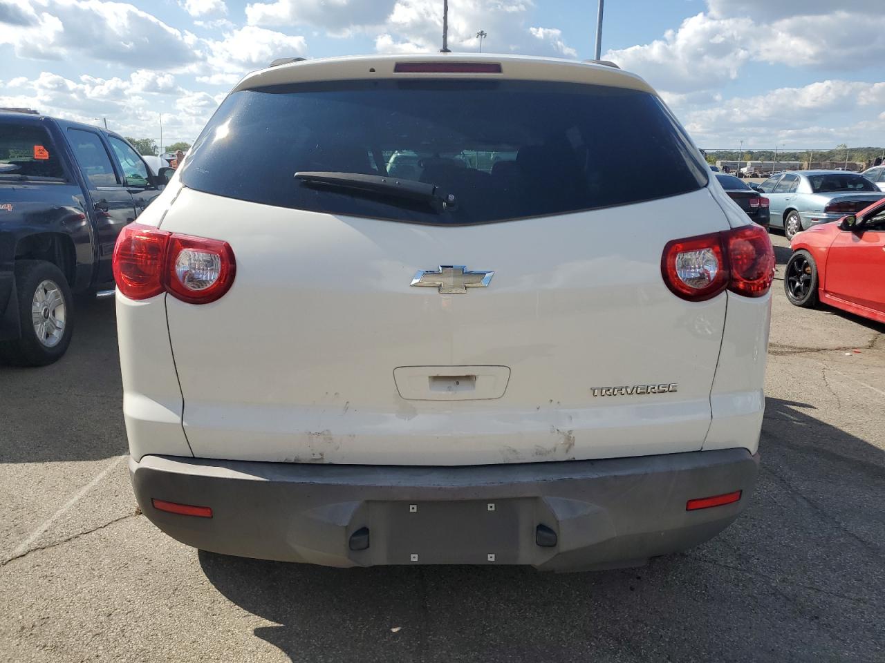 2012 Chevrolet Traverse Ls VIN: 1GNKRFED5CJ197458 Lot: 81744065