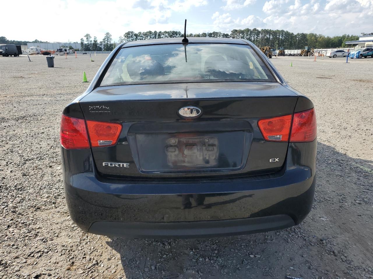 2013 Kia Forte Ex VIN: KNAFU4A28D5735725 Lot: 84194345