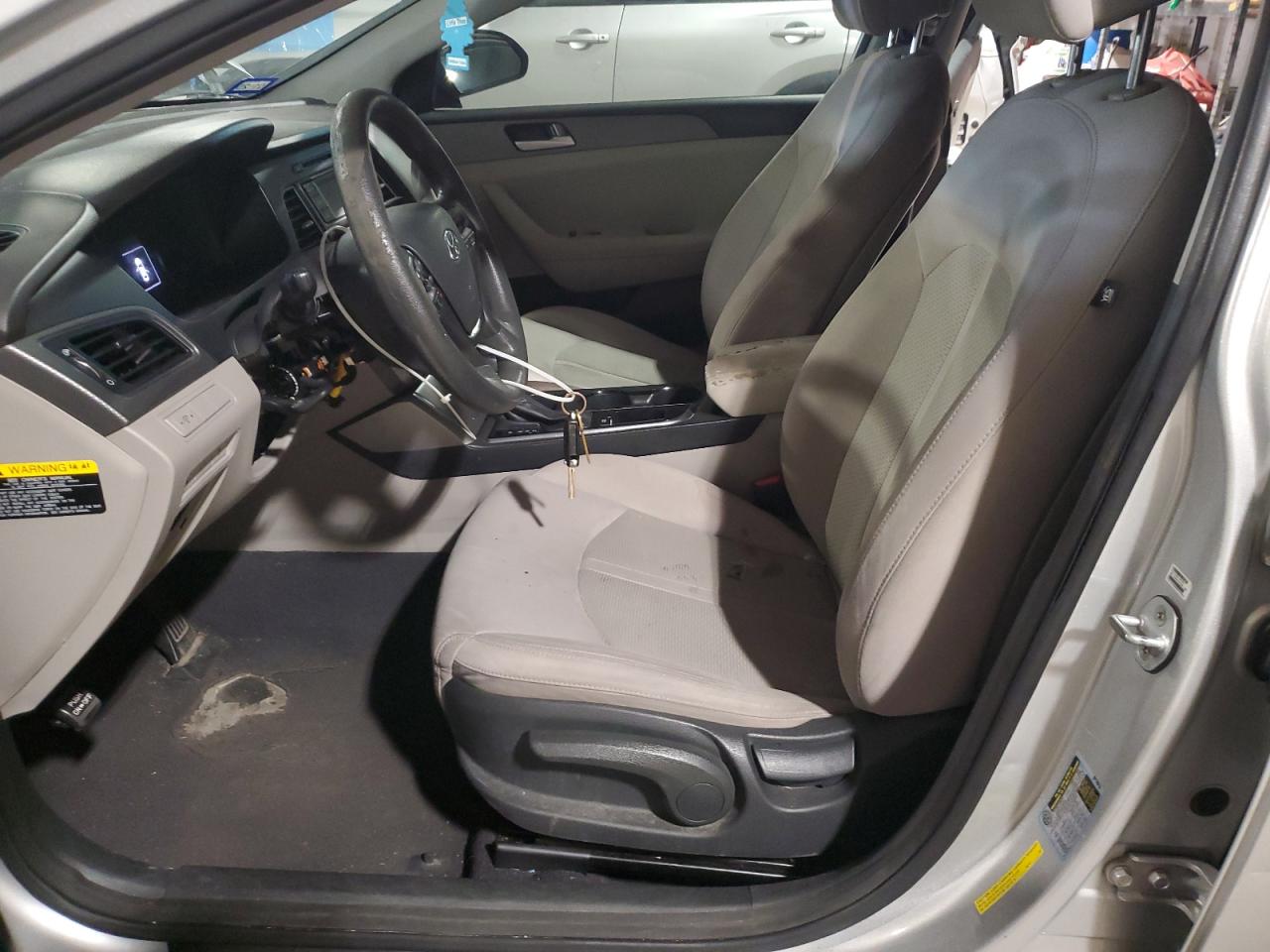 2015 Hyundai Sonata Se VIN: 5NPE24AF3FH204359 Lot: 81821395