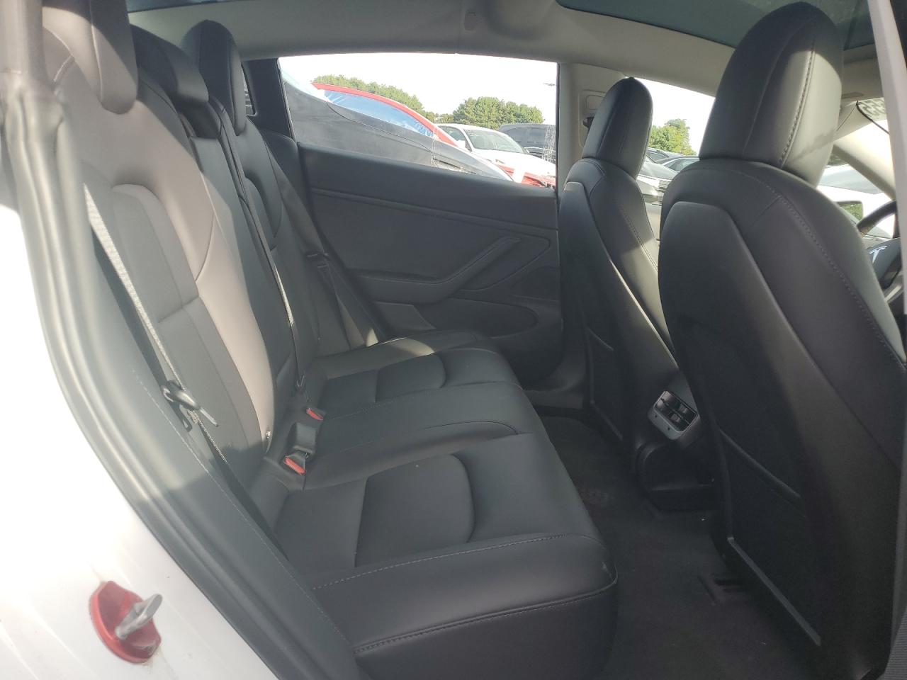 2018 Tesla Model 3 VIN: 5YJ3E1EB7JF122016 Lot: 83822555