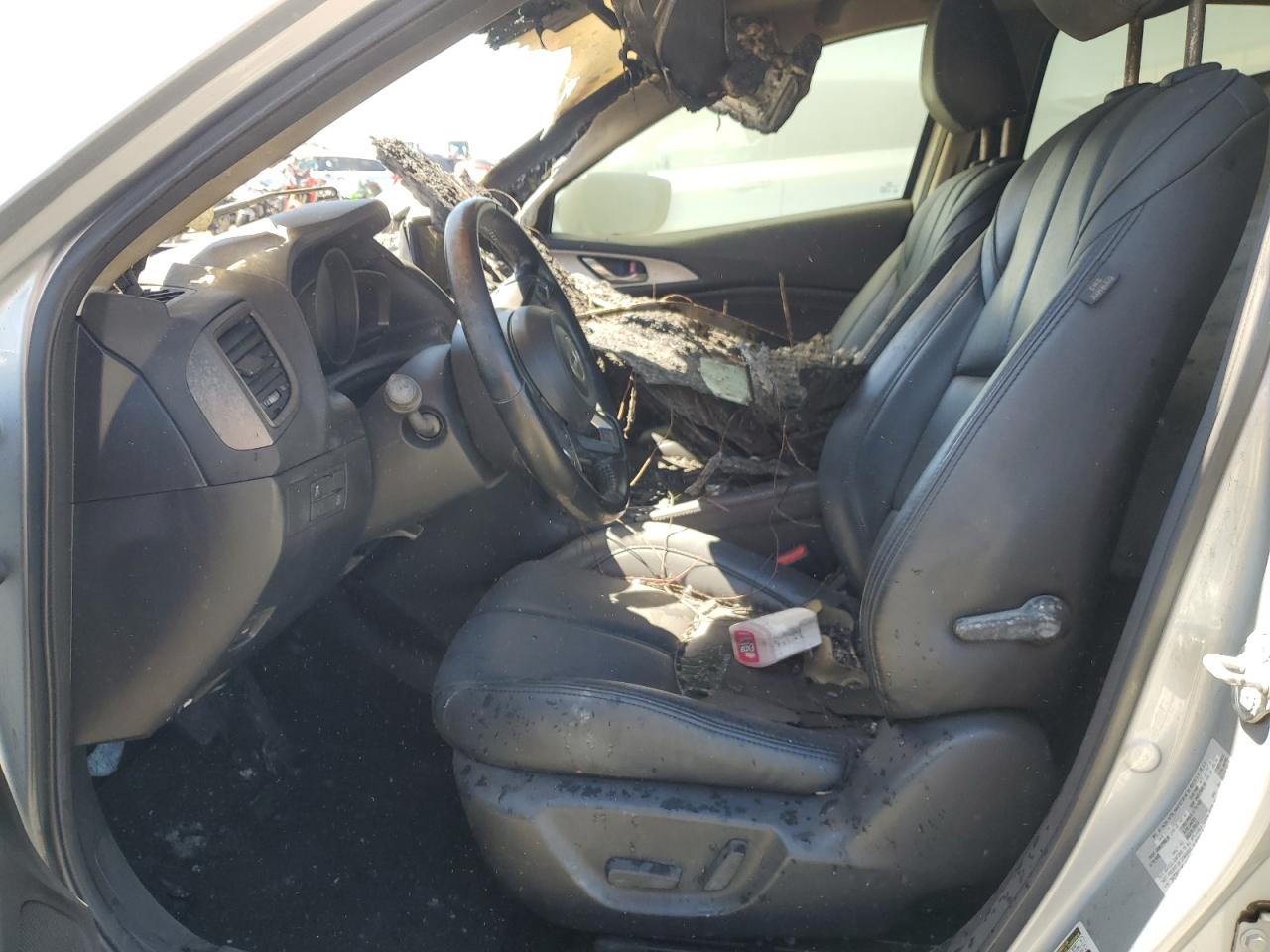 2018 Mazda 3 Touring VIN: 3MZBN1V32JM197882 Lot: 81466005