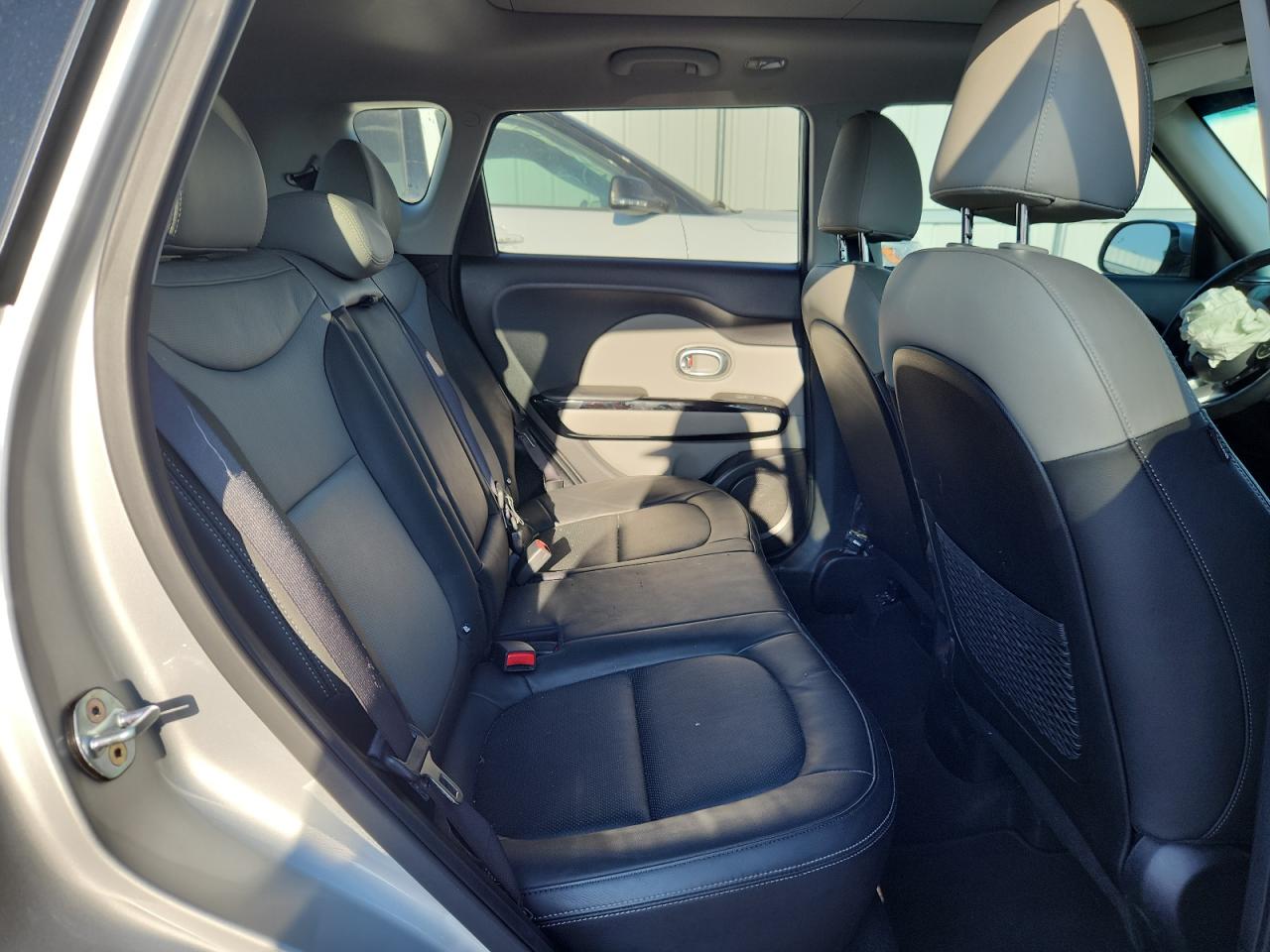 2018 Kia Soul + VIN: KNDJP3A57J7601037 Lot: 80719995