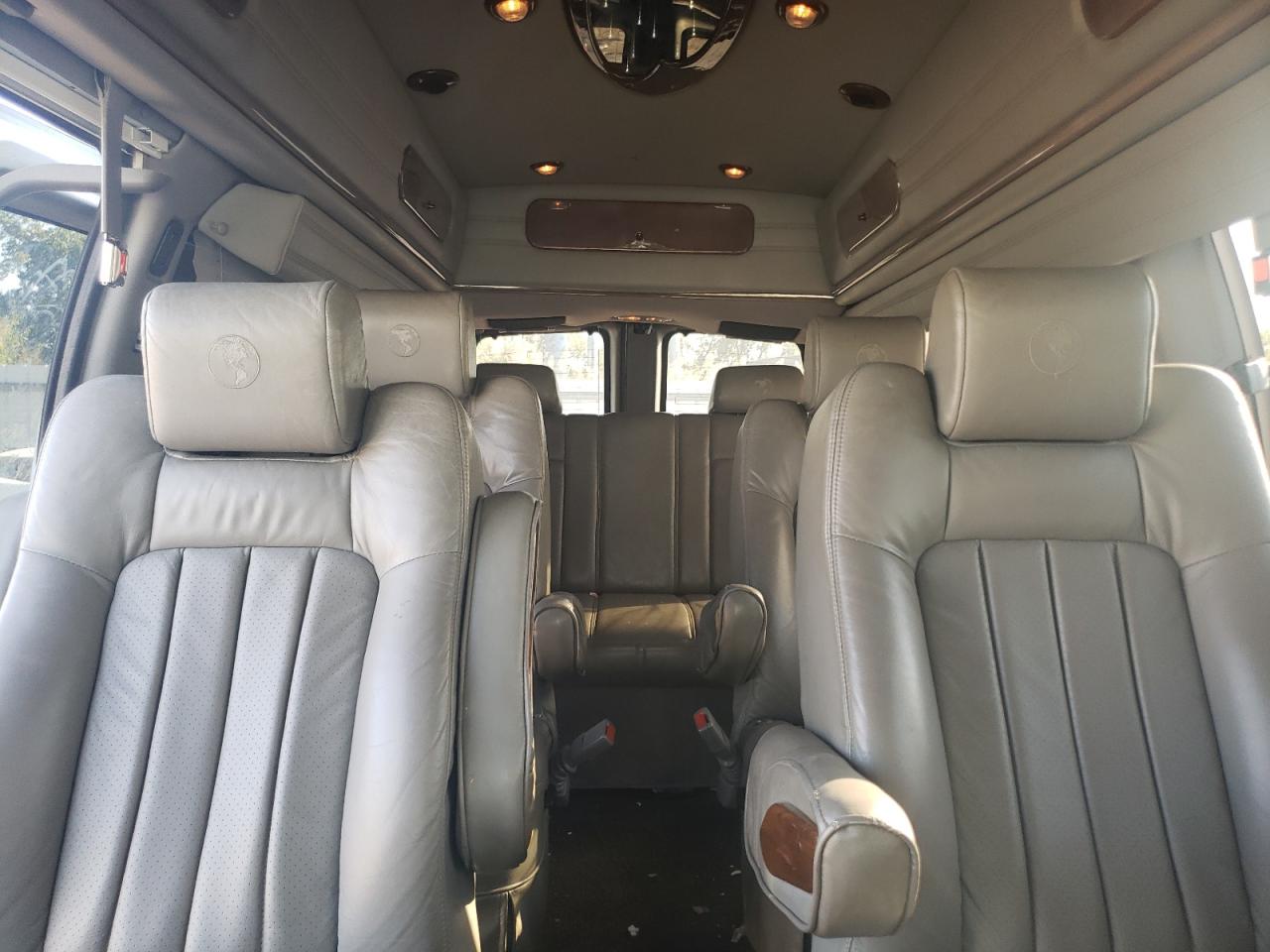 2011 Chevrolet Express G3500 Lt VIN: 1GAZG1FG2B1172632 Lot: 81856235