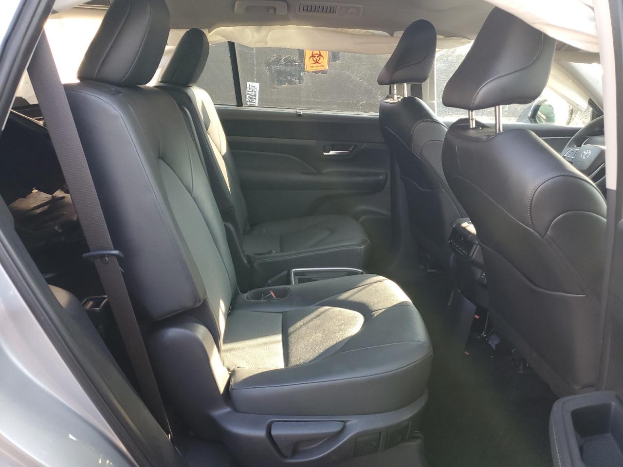 2025 Toyota Grand Highlander Le VIN: 5TDAAAA55SS023629 Lot: 81696025