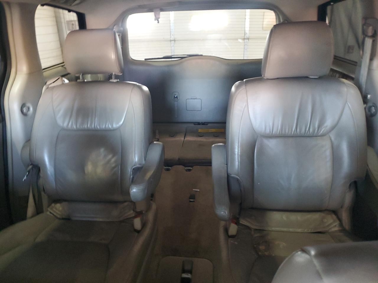 2008 Toyota Sienna Xle VIN: 5TDZK22C88S160415 Lot: 81640795