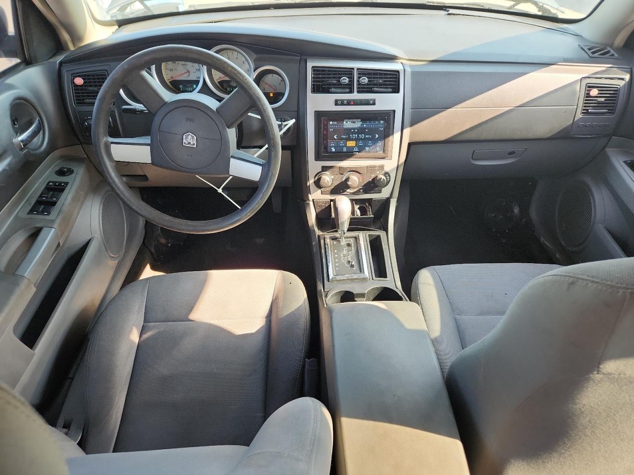 2005 Dodge Magnum Sxt VIN: 2D4FV48V35H570230 Lot: 80493115