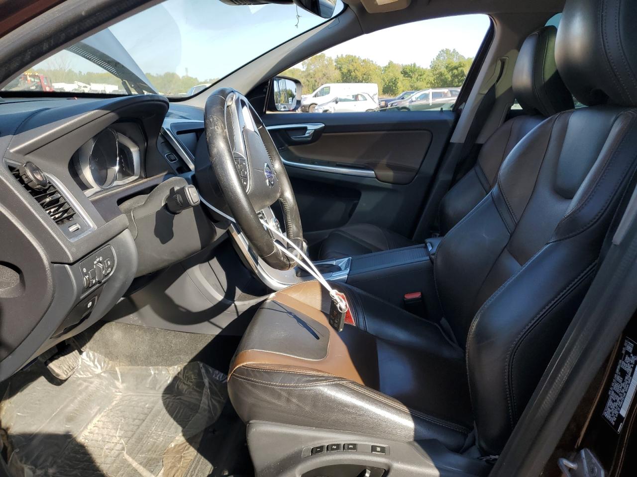 2017 Volvo Xc60 T5 Dynamic VIN: YV440MRR6H2157698 Lot: 81857065