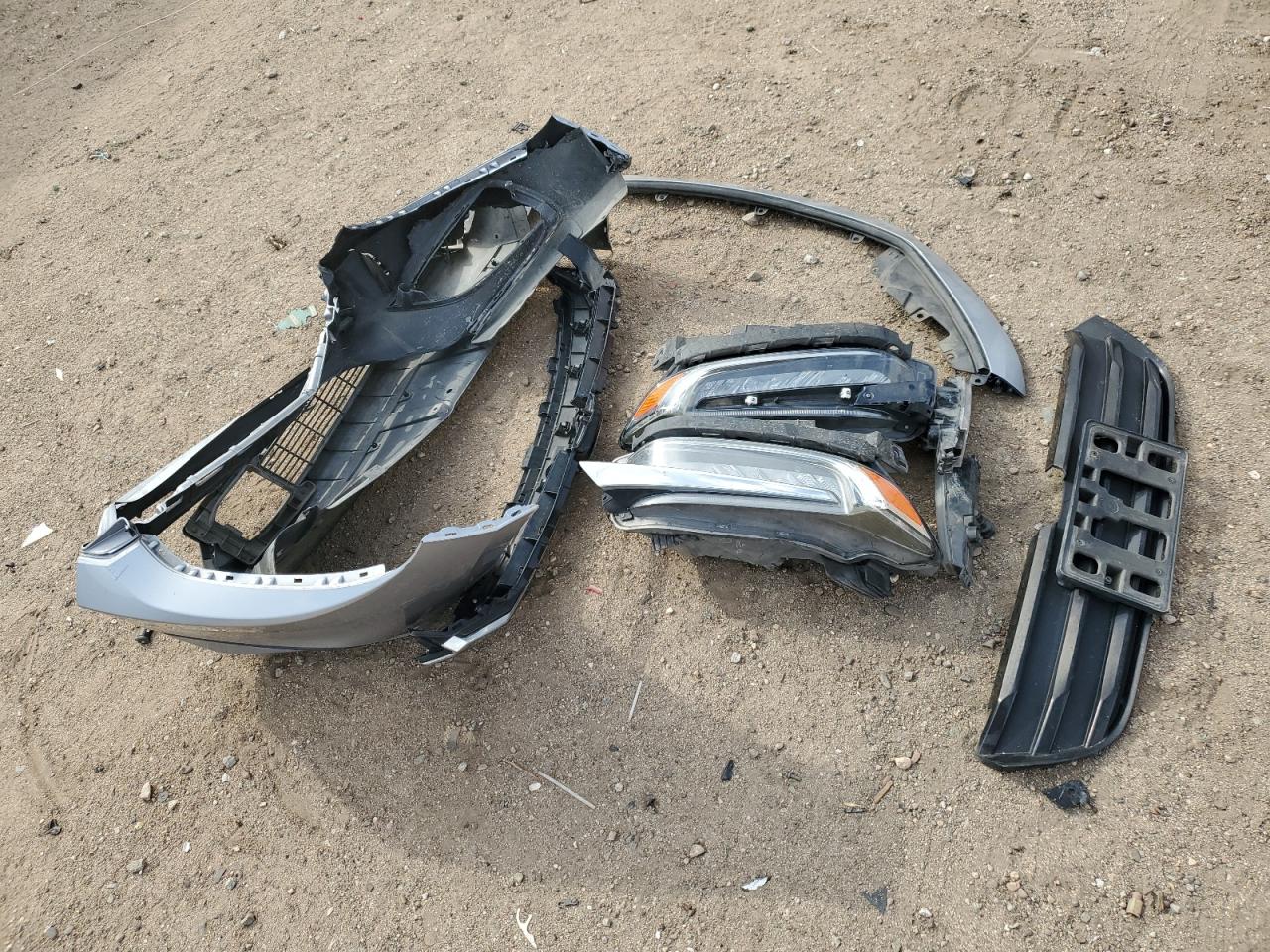 2019 Honda Insight Touring VIN: 19XZE4F90KE025335 Lot: 71027625