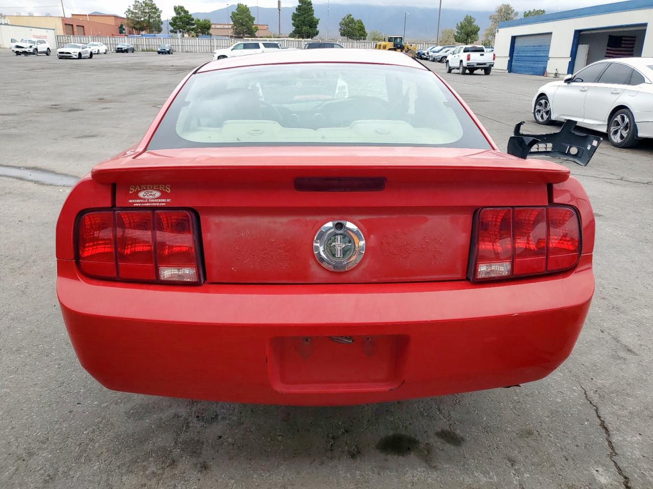 2007 Ford Mustang VIN: 1ZVFT80NX75294173 Lot: 71257305