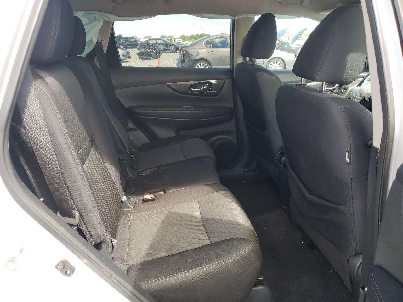 2019 Nissan Rogue S VIN: 5N1AT2MTXKC749218 Lot: 81874285