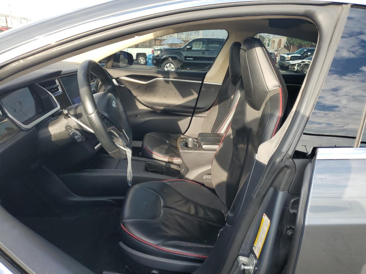 2013 Tesla Model S VIN: 5YJSA1DP1DFP14164 Lot: 83909945