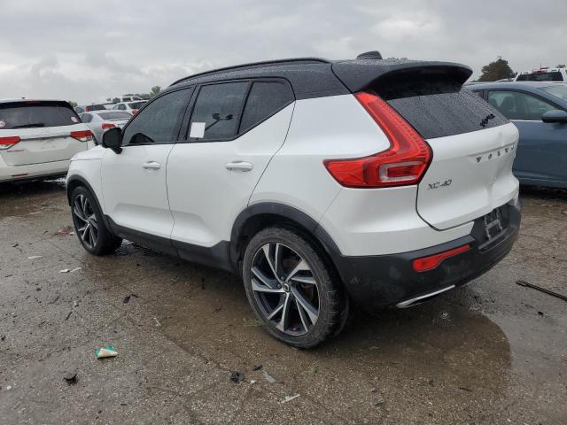  VOLVO XC40 2019 Белы