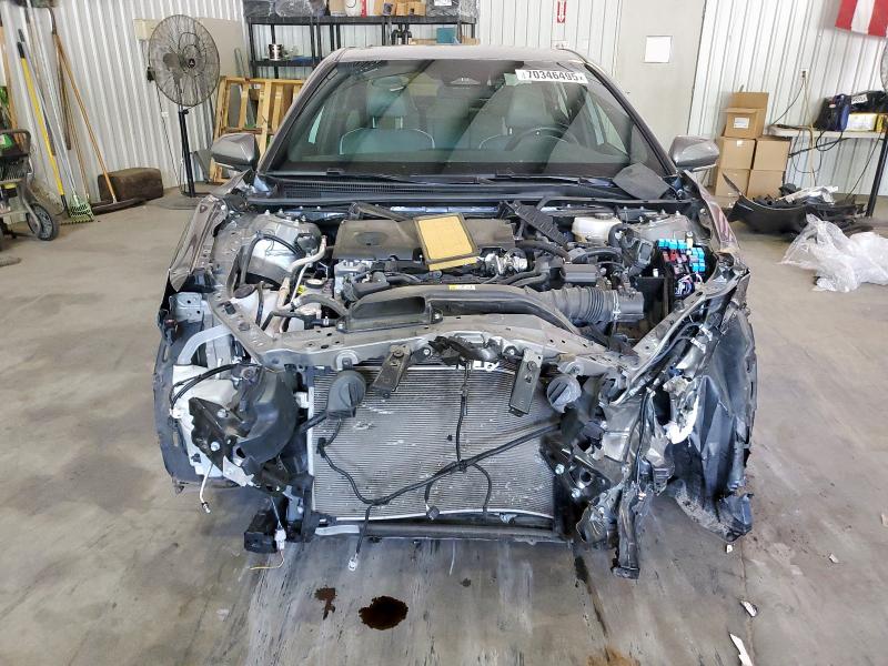  TOYOTA CAMRY 2025 Серебристый