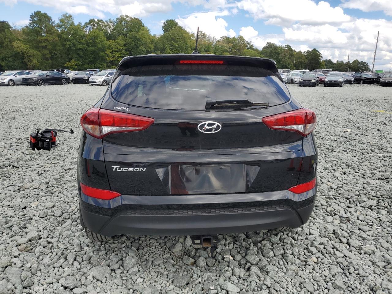 2017 Hyundai Tucson Se VIN: KM8J23A49HU379355 Lot: 80537935