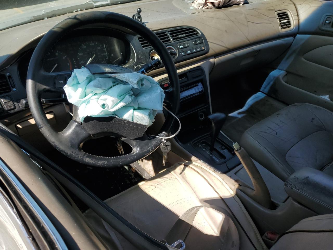 1996 Honda Accord Ex VIN: 1HGCD7268TA017611 Lot: 81402235