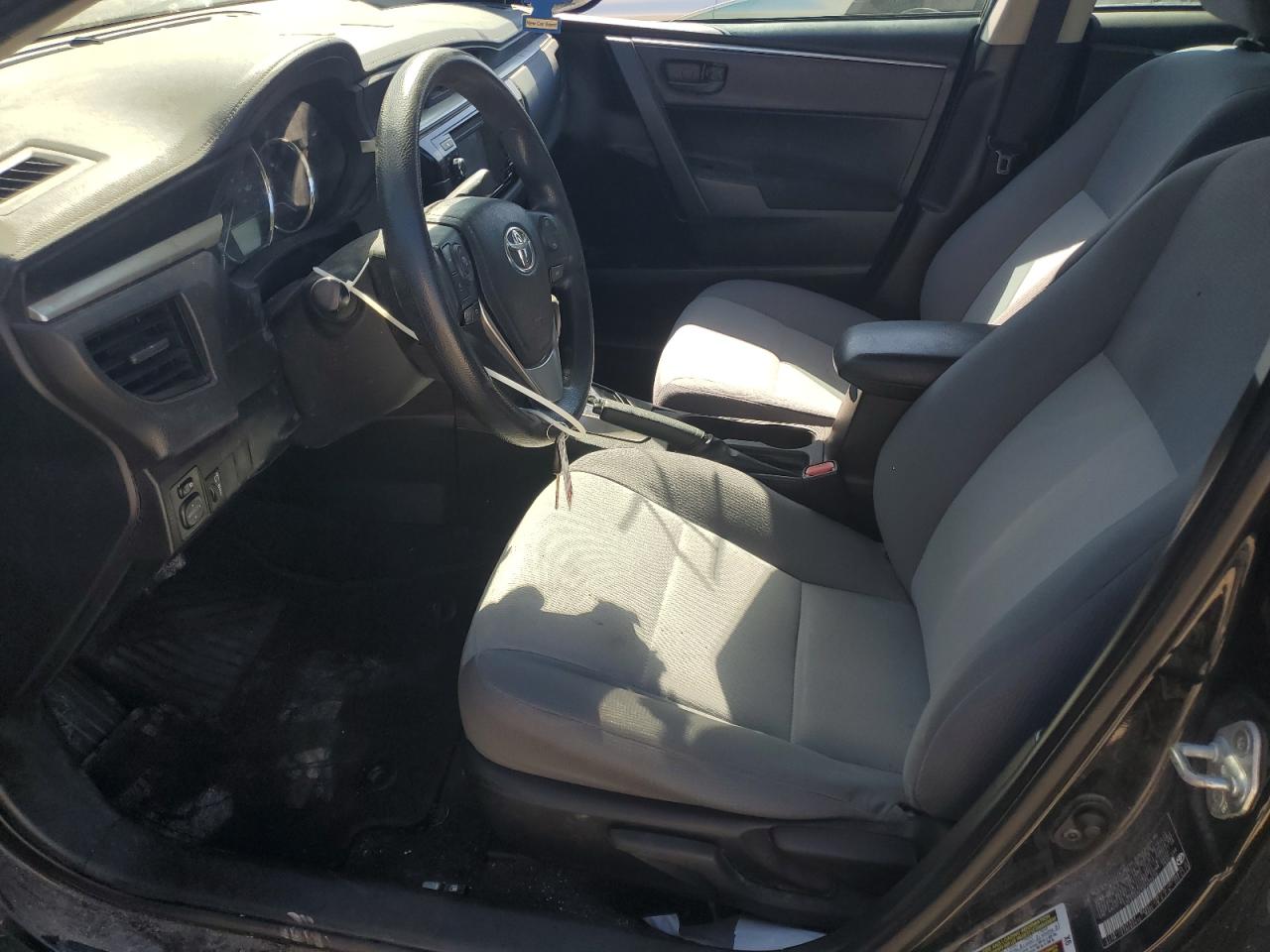 2016 Toyota Corolla L VIN: 5YFBURHE8GP490916 Lot: 81385325