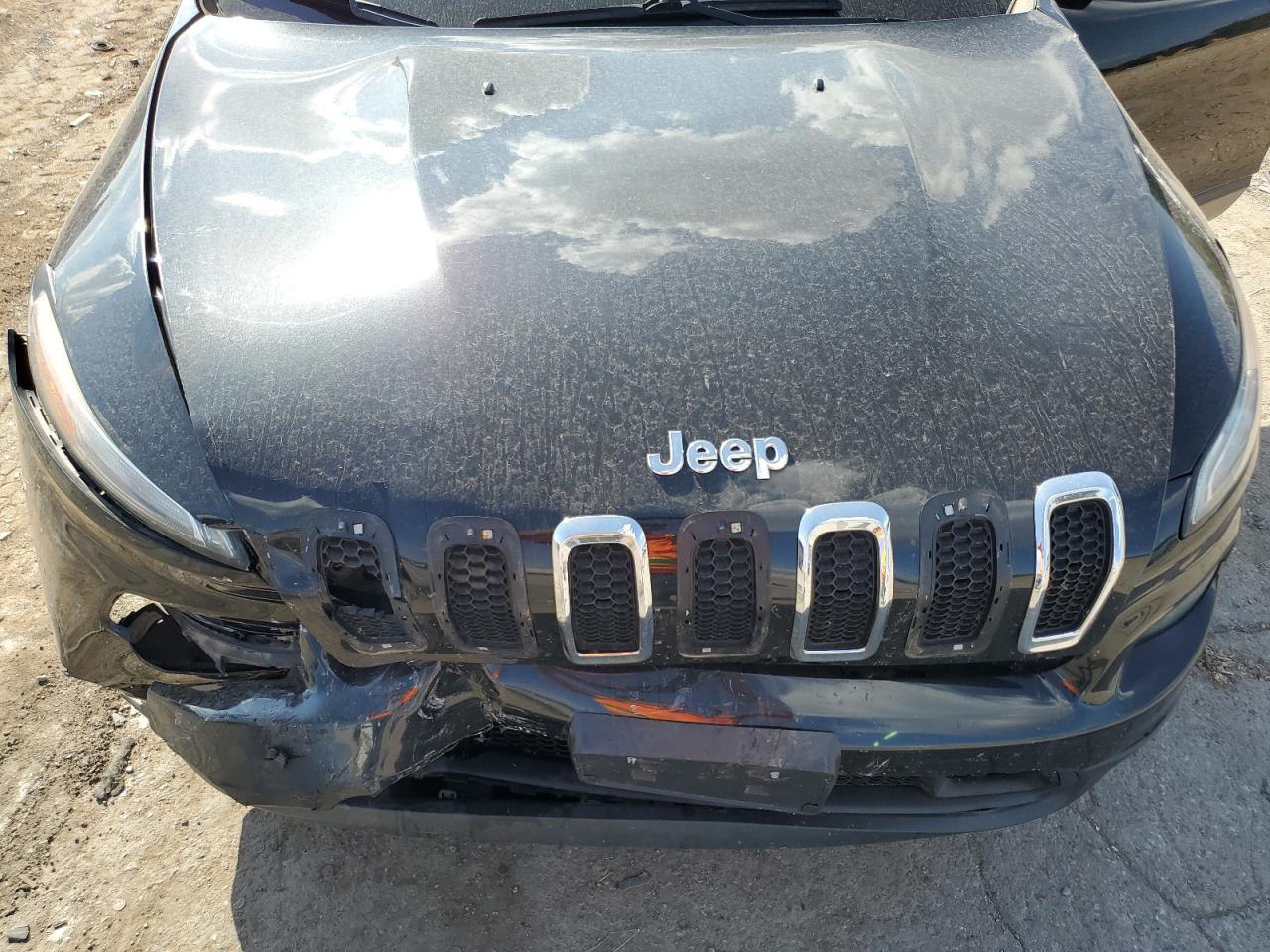 2015 Jeep Cherokee Latitude VIN: 1C4PJMCS3FW665884 Lot: 81777595