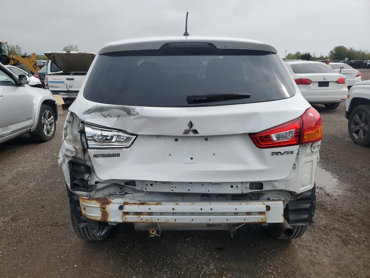 2011 Mitsubishi Rvr Se VIN: JA4AH3AU4BZ601615 Lot: 71311075
