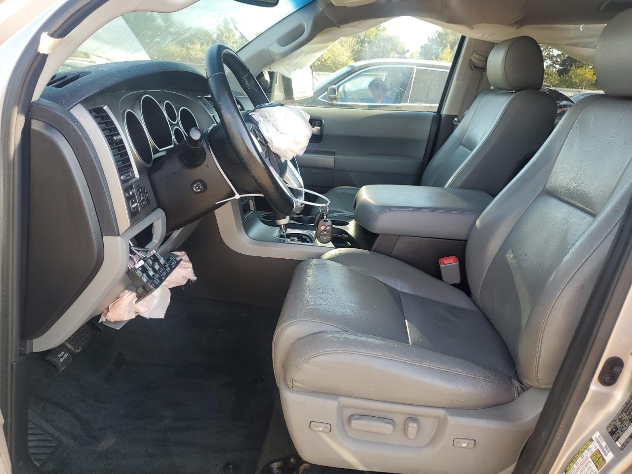 2017 Toyota Sequoia Limited VIN: 5TDJW5G14HS154427 Lot: 84643005