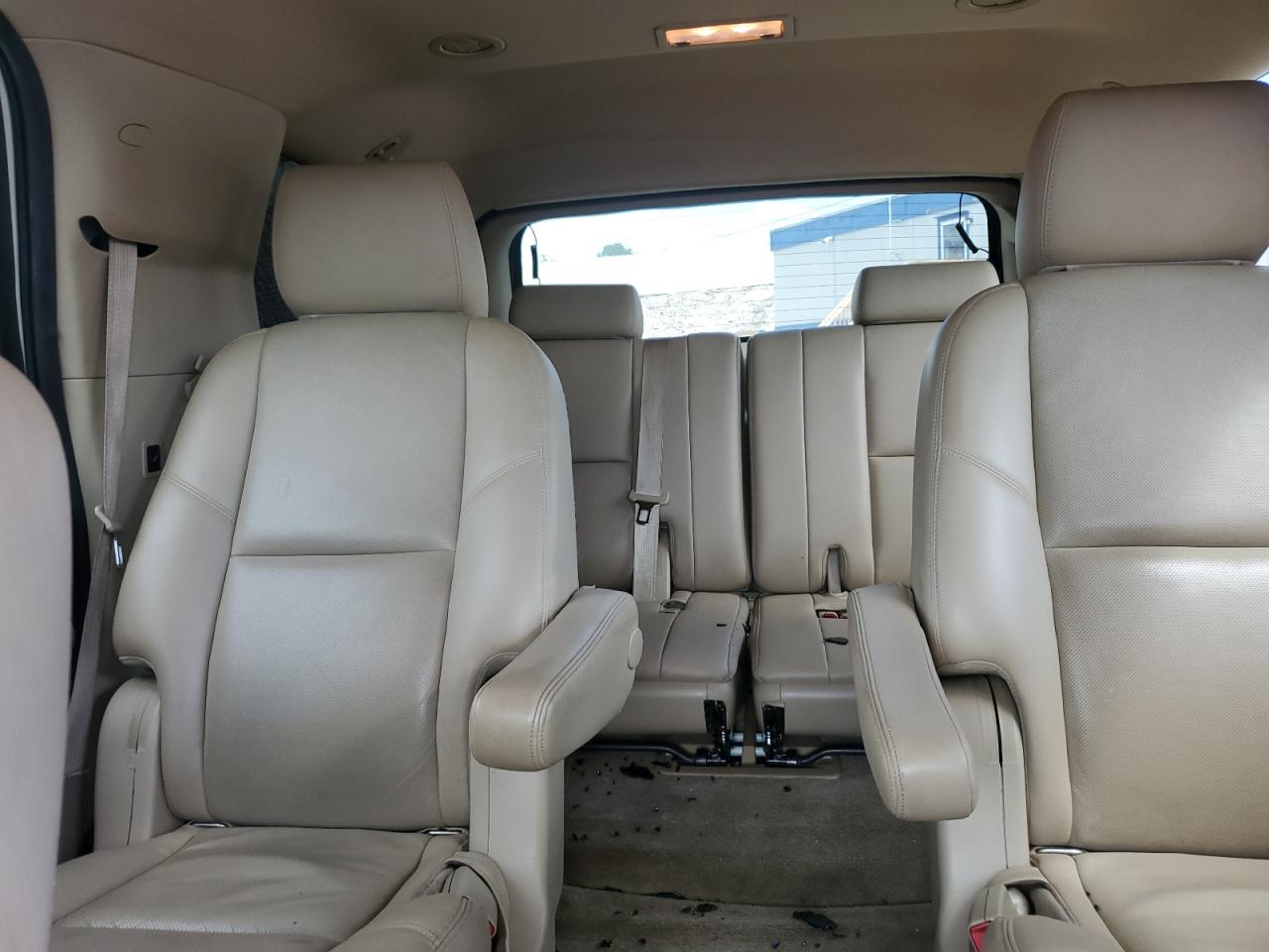 2014 GMC Yukon Denali VIN: 1GKS2EEF4ER228717 Lot: 70001405