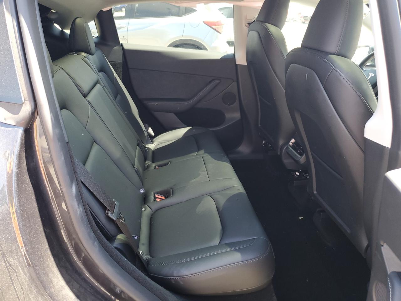 2025 Tesla Model Y VIN: 7SAYGDED6SF221160 Lot: 71631685