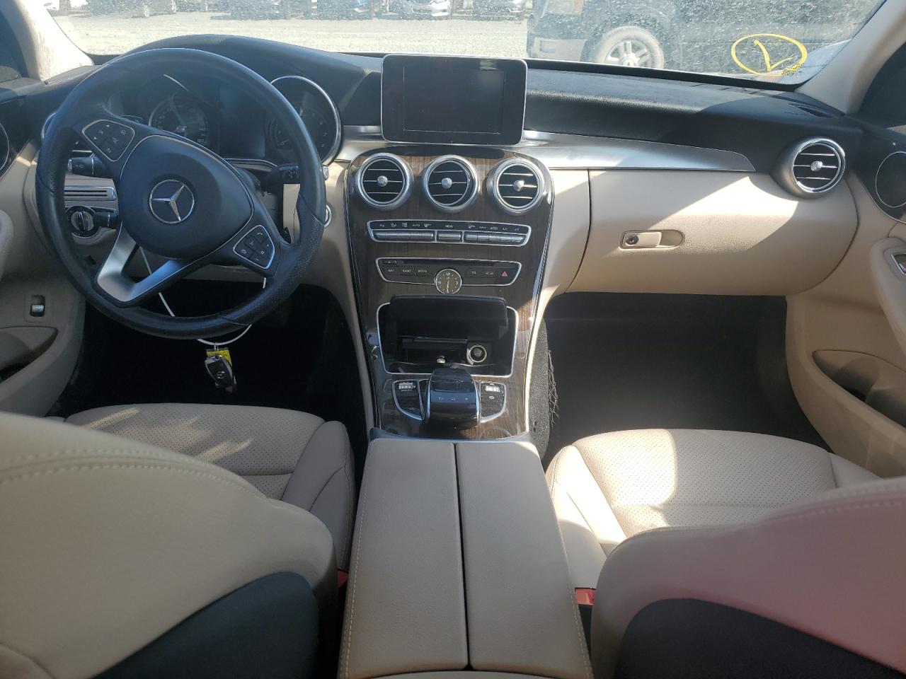 2016 Mercedes-Benz C 300 VIN: 55SWF4JB7GU152058 Lot: 70039205