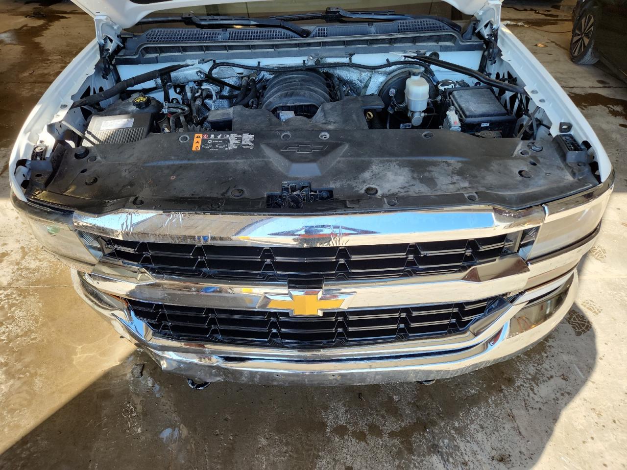 2018 Chevrolet Silverado K1500 Lt VIN: 1GCVKREC7JZ285526 Lot: 71215445