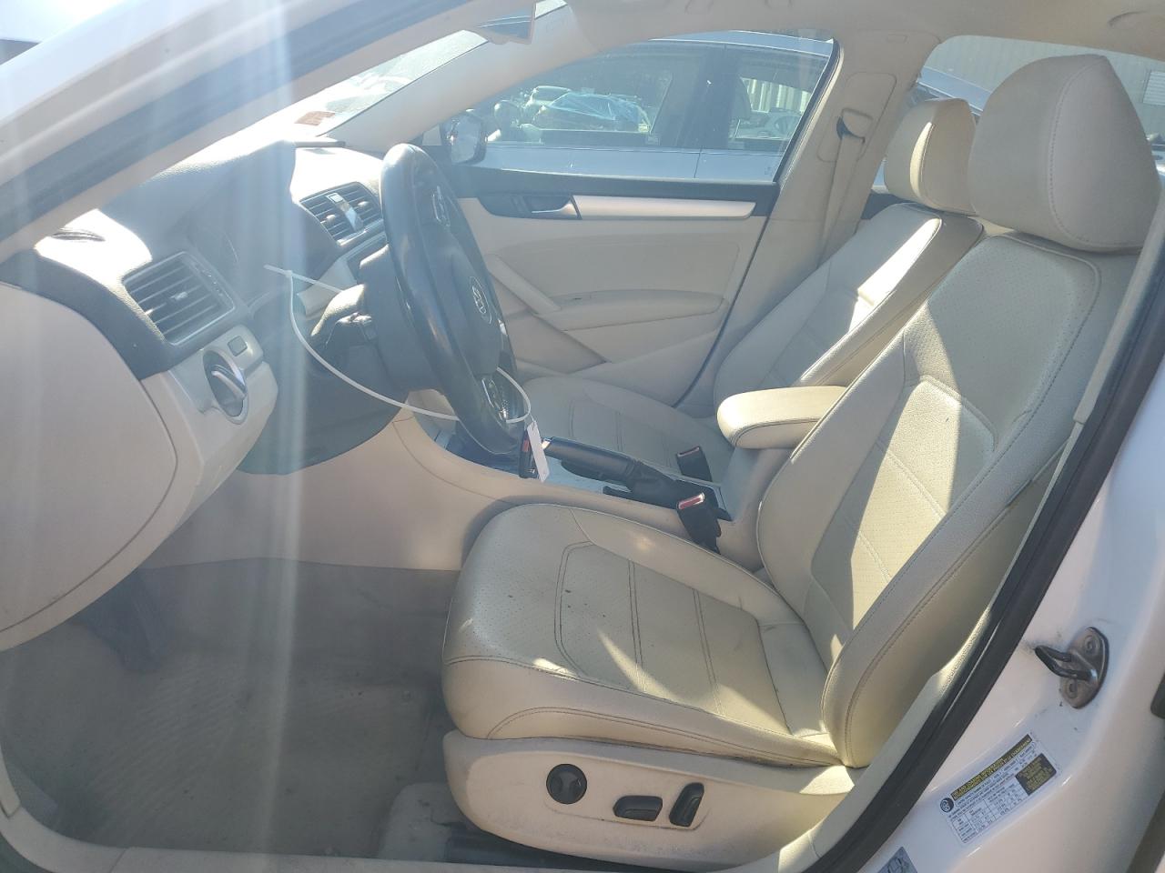 2013 Volkswagen Passat Se VIN: 1VWBP7A35DC101834 Lot: 71996895