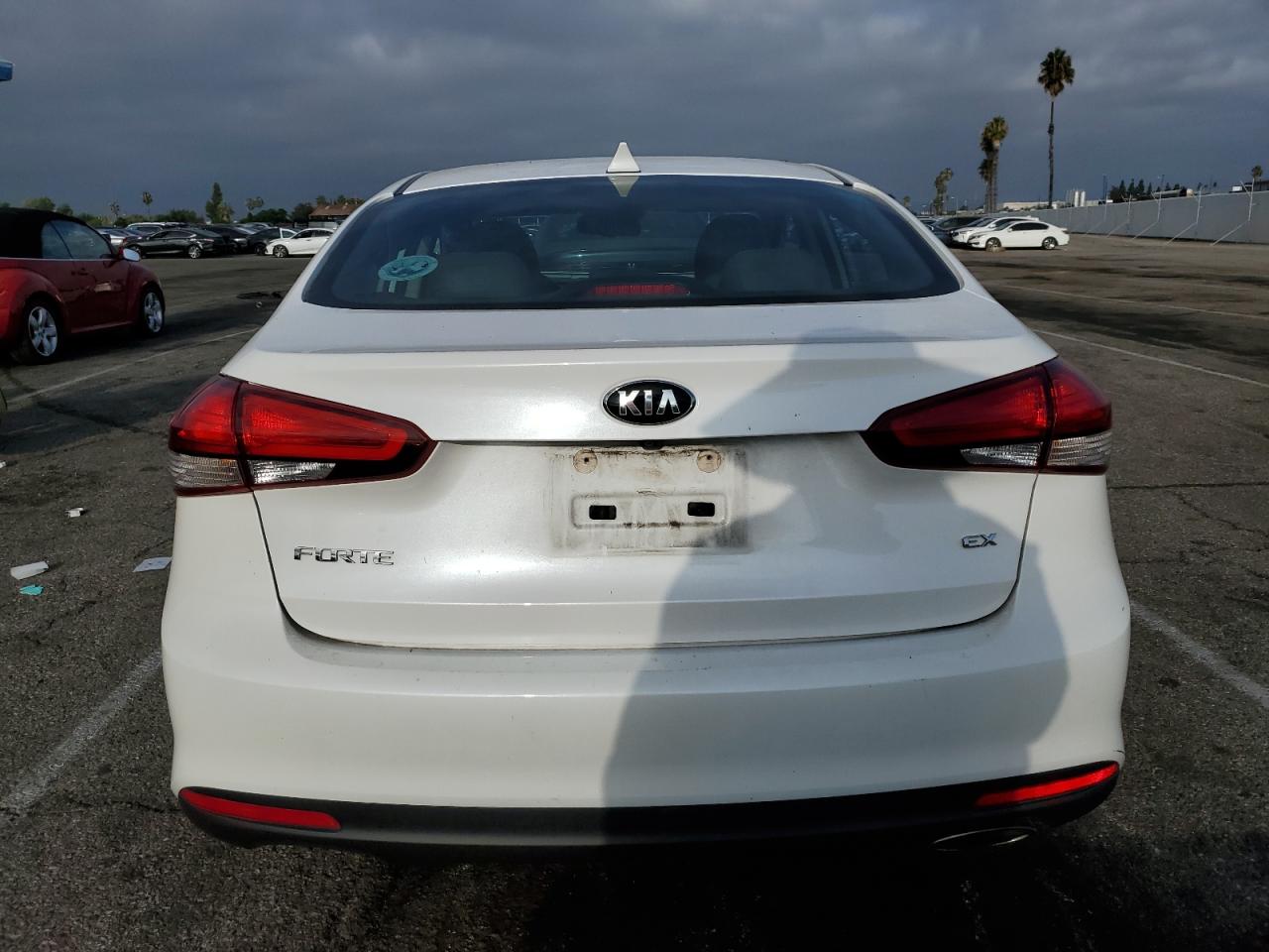 2017 Kia Forte Ex VIN: 3KPFN4A86HE005729 Lot: 80221125