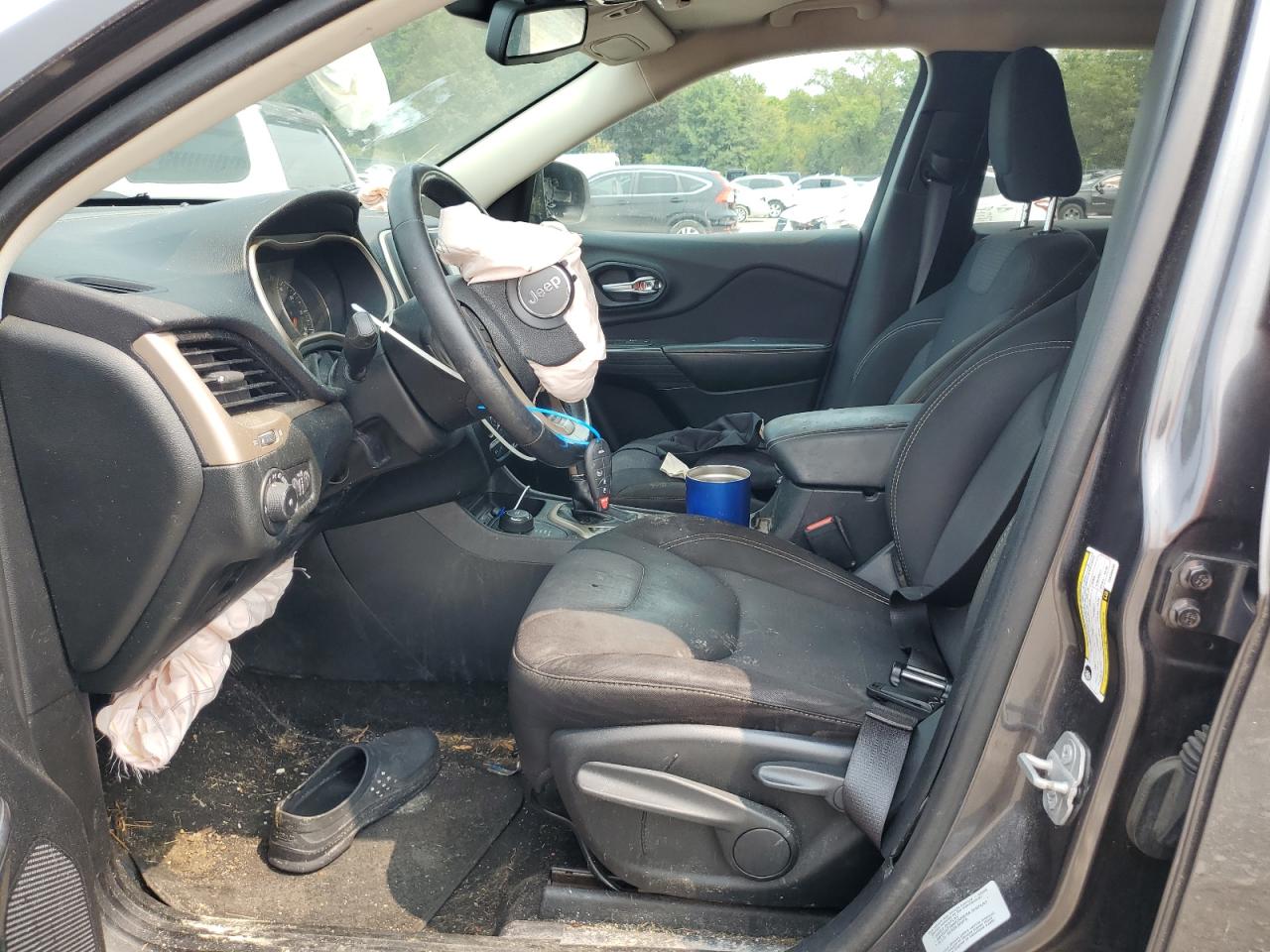 2015 Jeep Cherokee Latitude VIN: 1C4PJMCB9FW505556 Lot: 71733675