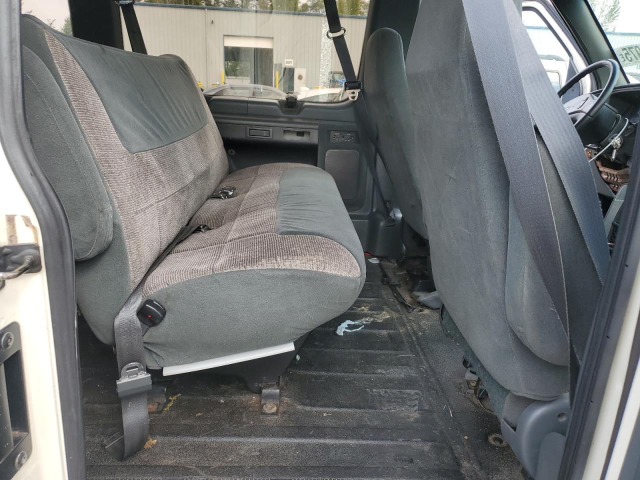 1993 Ford Econoline E350 Super Duty VIN: 1FBJS31G7PHA81025 Lot: 70342975