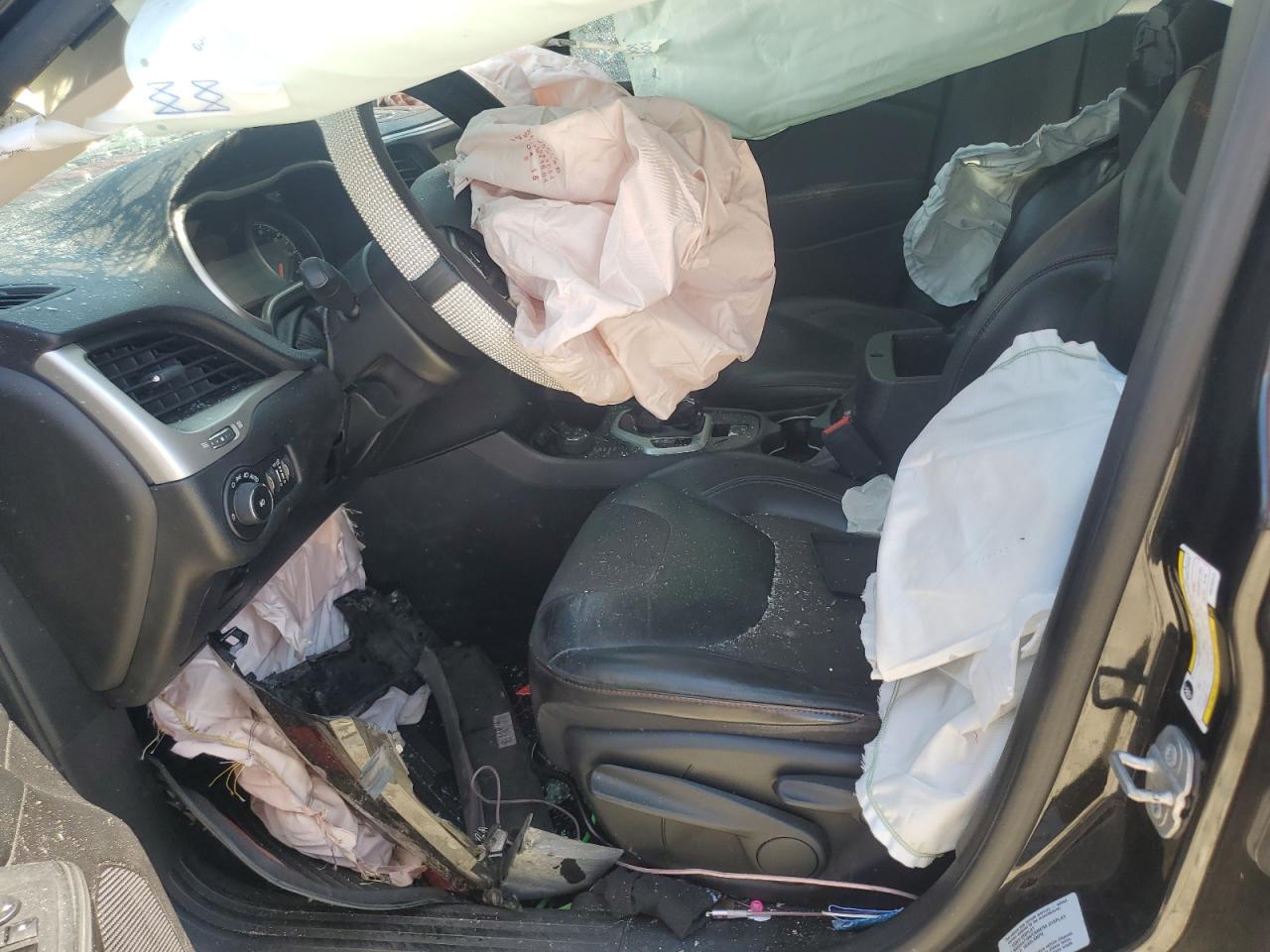 2015 Jeep Cherokee Trailhawk VIN: 1C4PJMBS5FW742417 Lot: 80147055