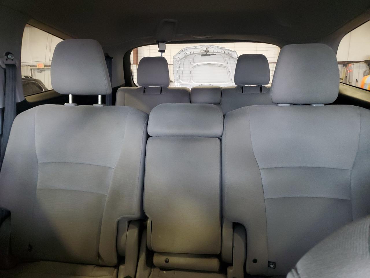 2018 Honda Pilot Lx VIN: 5FNYF6H15JB020863 Lot: 80826215