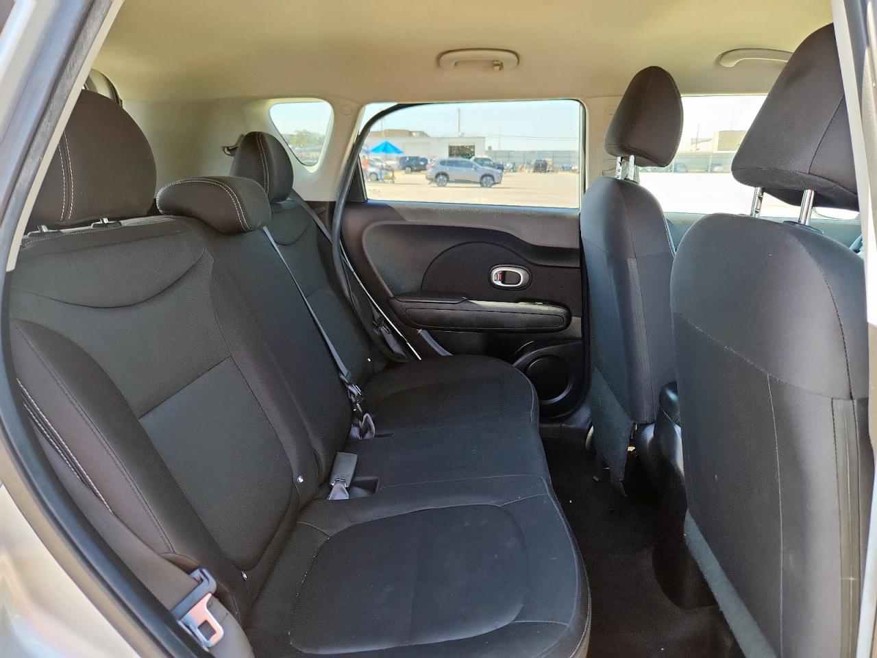 2017 Kia Soul VIN: KNDJN2A20H7439915 Lot: 84523935