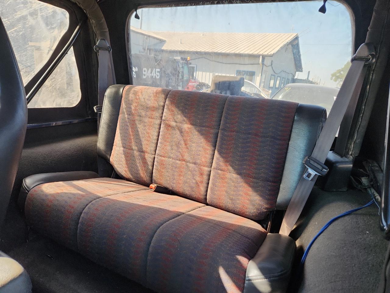 2000 Jeep Wrangler / Tj Sport VIN: 1J4FA49S2YP732291 Lot: 72084985