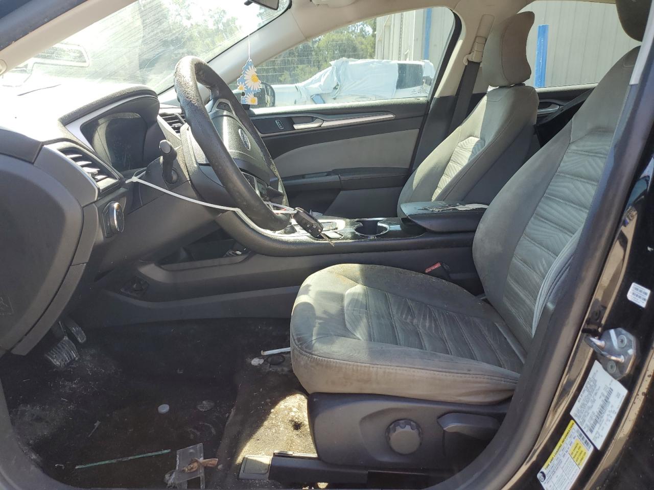 2016 Ford Fusion S VIN: 3FA6P0G78GR275320 Lot: 80561455