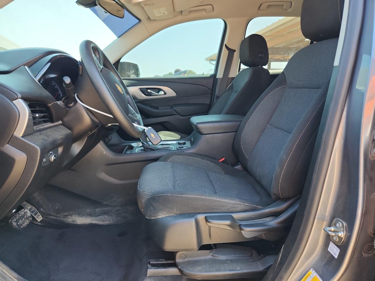 2020 Chevrolet Traverse Ls VIN: 1GNERFKW8LJ247093 Lot: 80121555