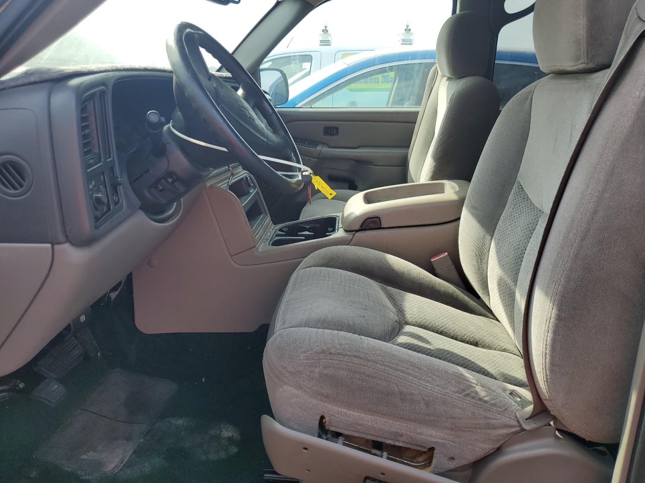 2004 Chevrolet Tahoe C1500 VIN: 1GNEC13V54R322166 Lot: 90008565