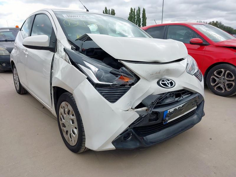 2019 TOYOTA AYGO X-PLAY VVT-I 