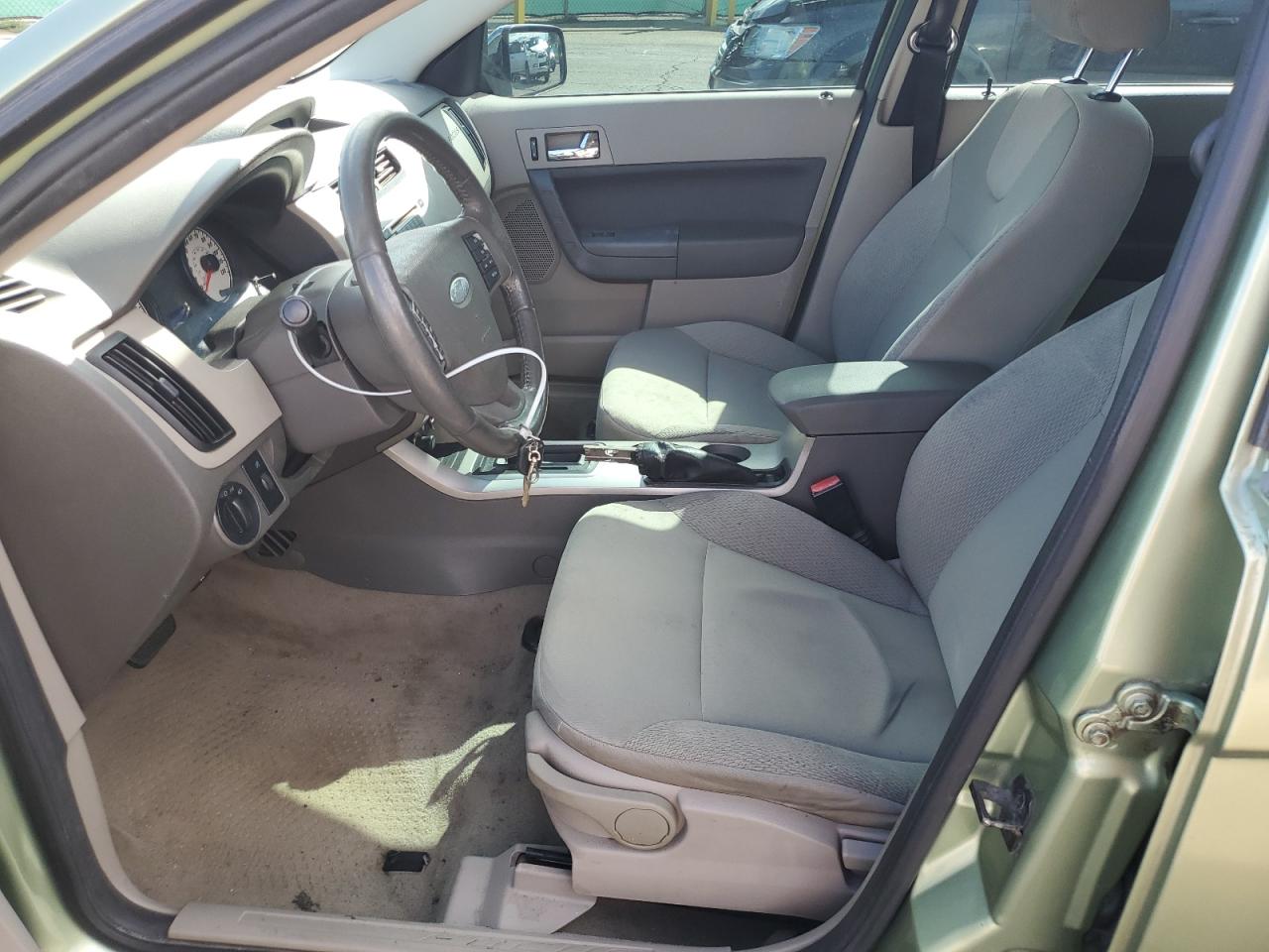 2008 Ford Focus S/Se VIN: 1FAHP34N08W104881 Lot: 81975165