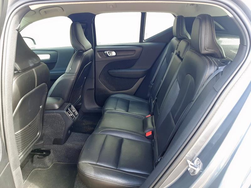 2019 VOLVO XC40 MOMENTUM T3 1.5 T3 MOMENTUM 5DR