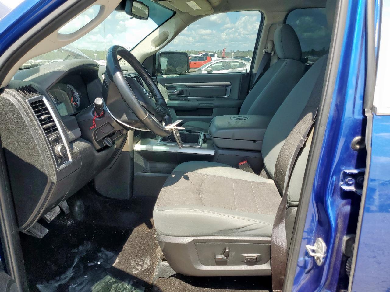 2015 Ram 1500 Slt VIN: 1C6RR6LT4FS613748 Lot: 81342305