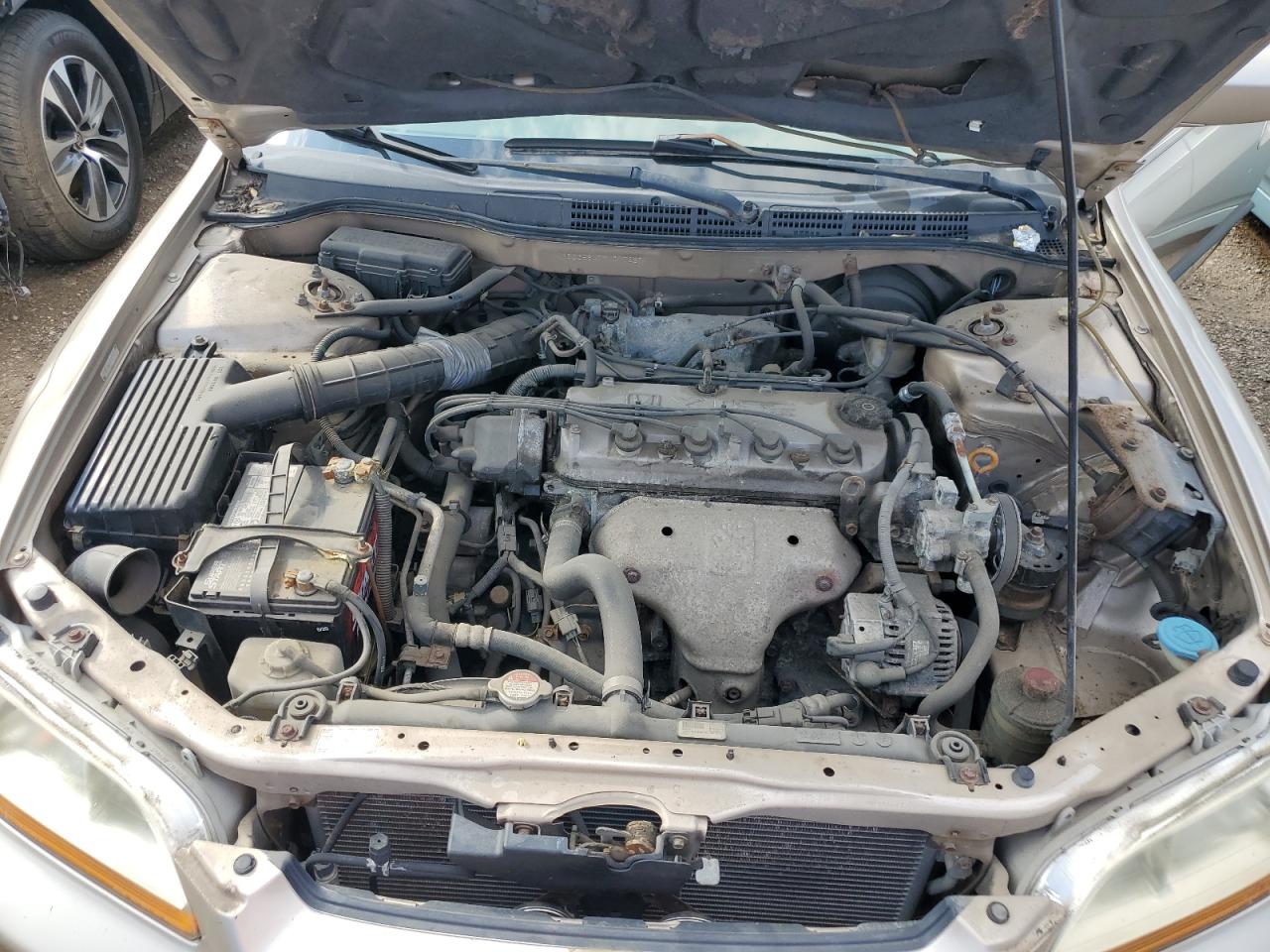 2000 Honda Accord Lx VIN: 1HGCG5647YA017627 Lot: 81343955