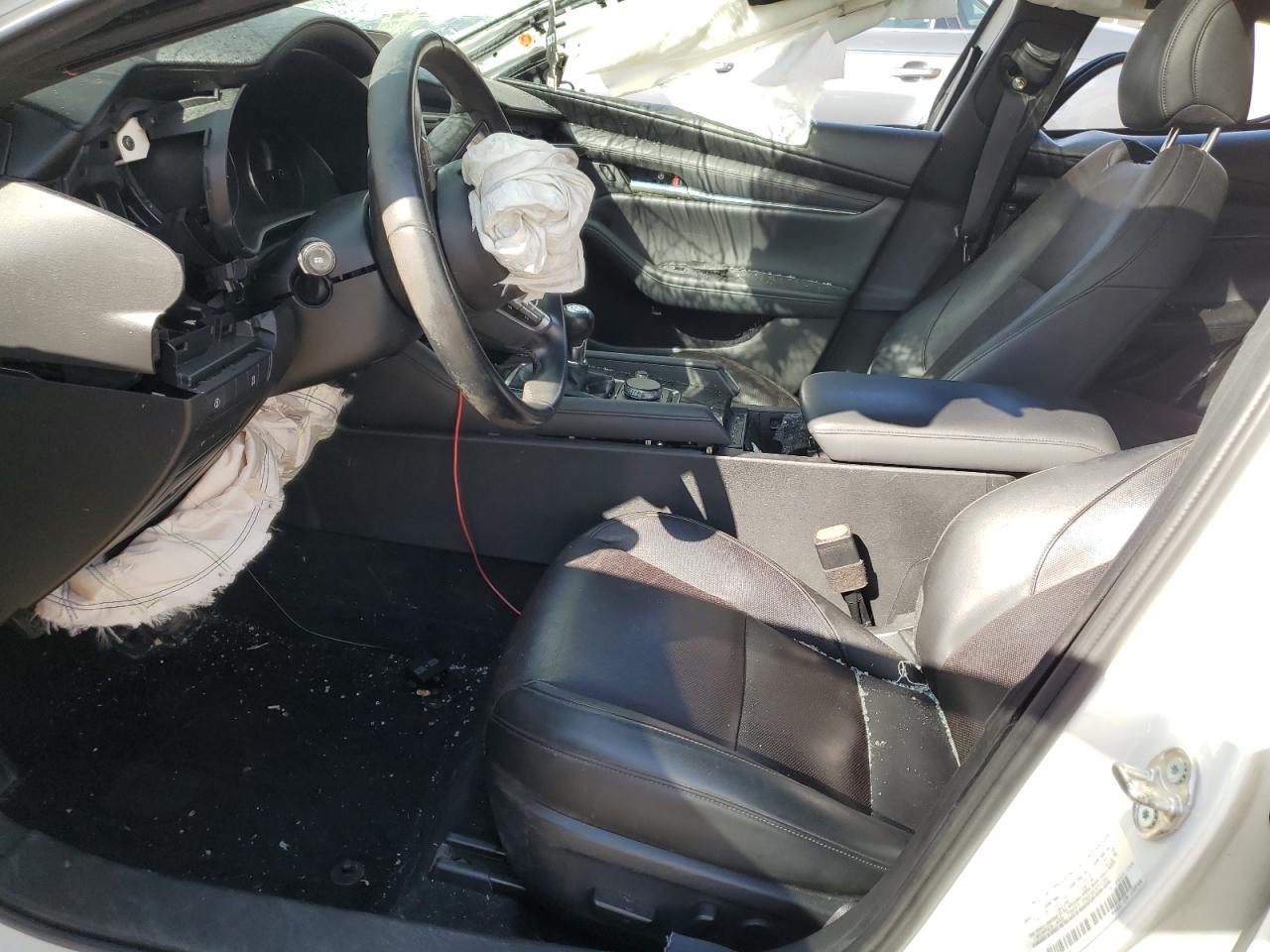 2019 Mazda 3 Preferred Plus VIN: JM1BPALM0K1105742 Lot: 81932385