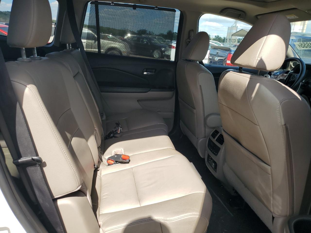 2017 Honda Pilot Touring VIN: 5FNYF6H96HB003988 Lot: 84274855