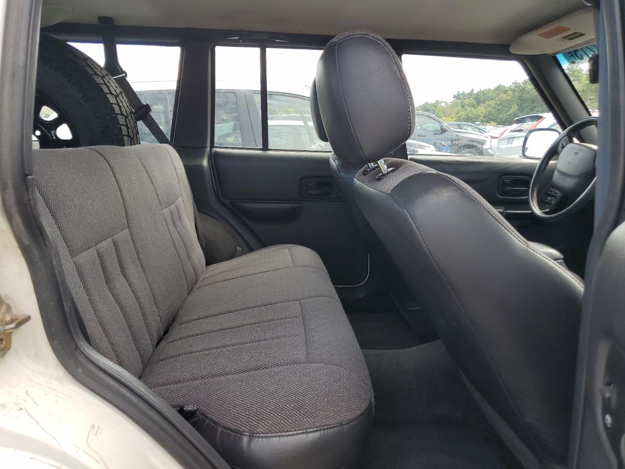 2001 Jeep Cherokee Classic VIN: 1J4FT58S81L628810 Lot: 80647275