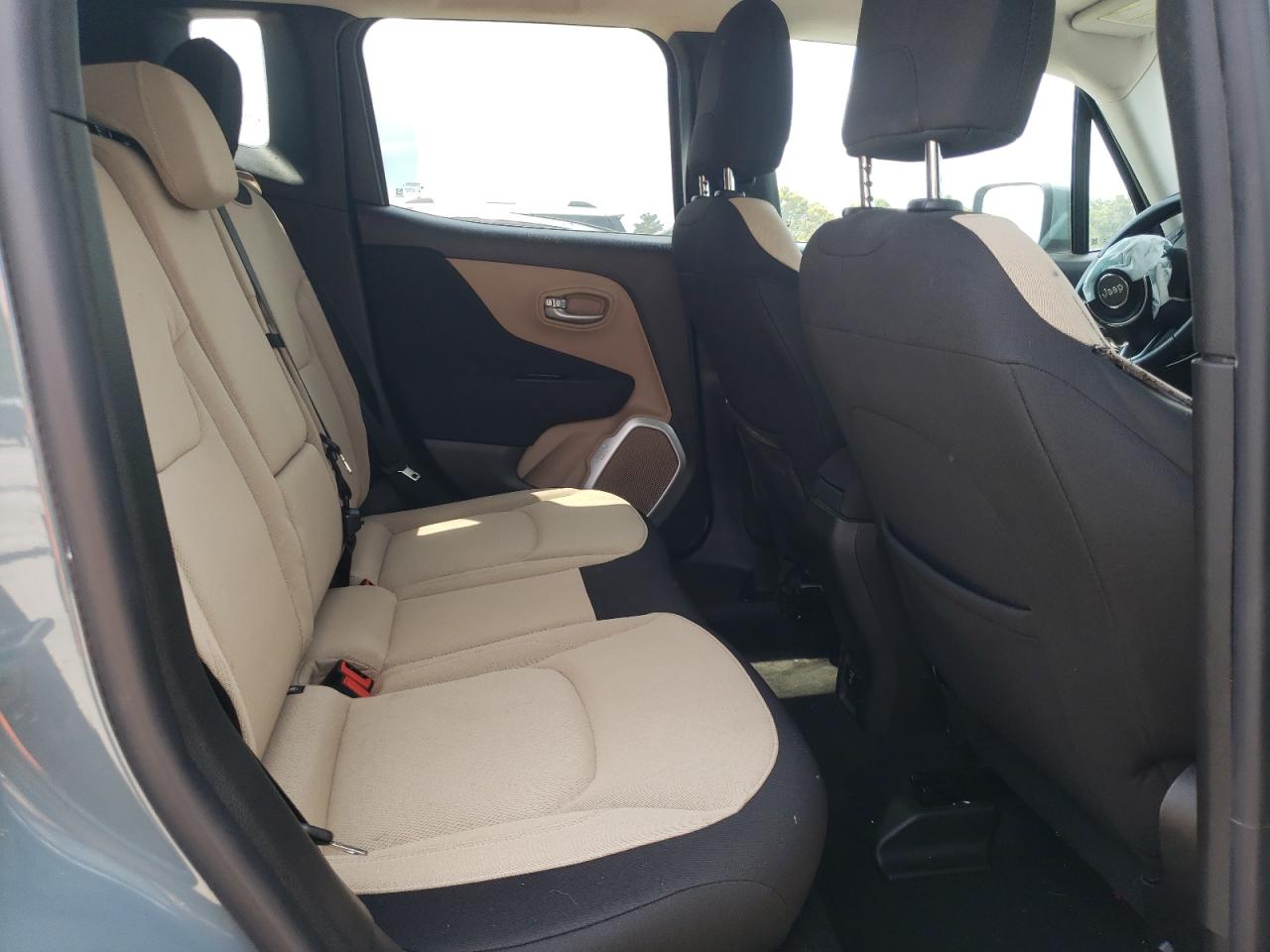 2017 Jeep Renegade Latitude VIN: ZACCJABBXHPE56821 Lot: 71352365