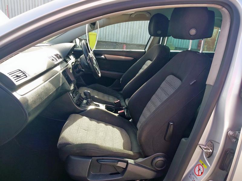 2011 VOLKSWAGEN PASSAT SPORT BLU TEC 140 