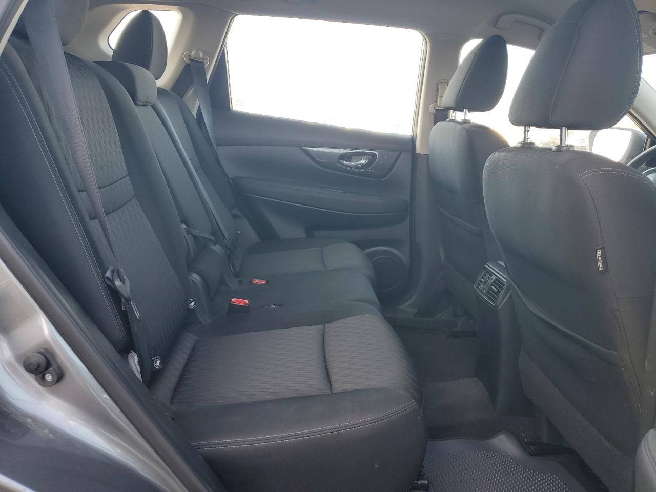 2018 Nissan Rogue S VIN: KNMAT2MV6JP552222 Lot: 81113035